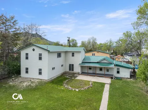 812 N Ewing St, Helena, MT 59601