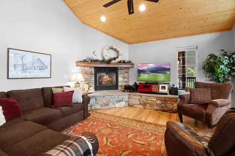 Living - 271 Happys Border Ln, Libby, MT 59923 photo 1 of 1