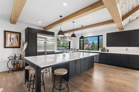 Kitchen - 142 Blacktail Loop, Lakeside, MT 59922 photo 2 of 5