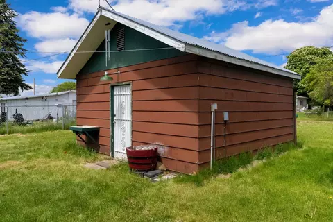 Exterior - 609 6th Ave E, Polson, MT 59860 photo 5 of 5