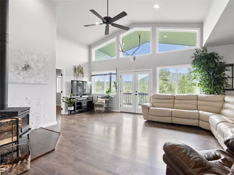 100 Prosperity Pl, Kila, MT 59920