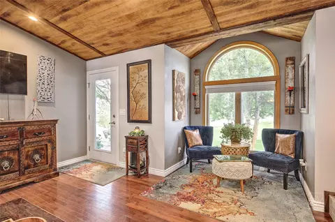 Entry Way - 6 Crazy Mountain Rd, Clancy, MT 59634 photo 3 of 6
