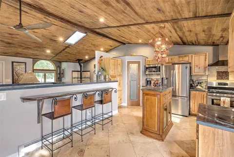 Kitchen - 6 Crazy Mountain Rd, Clancy, MT 59634 photo 2 of 6