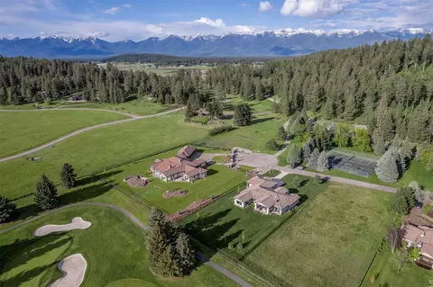 344 Chapman Ln, Bigfork, MT 59911