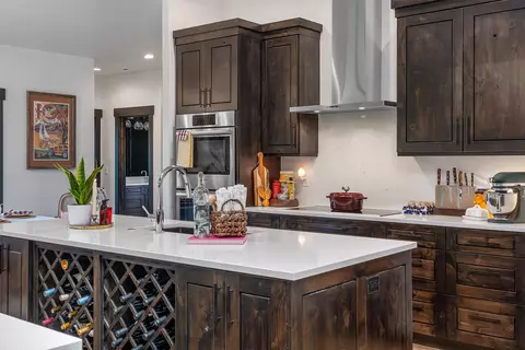 344 Chapman Ln, Bigfork, MT 59911