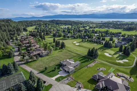 344 Chapman Ln, Bigfork, MT 59911