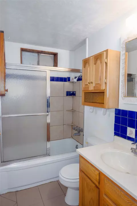 Bath - 34 White Ave, Libby, MT 59923 photo 1 of 2