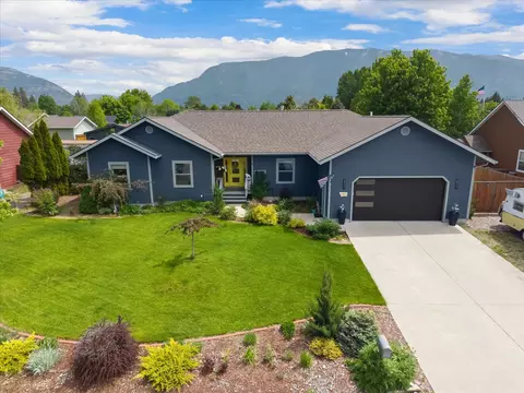 1915 12th Ave W, Columbia Falls, MT 59912