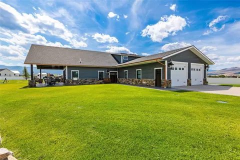 60951 Sparky Dr, Saint Ignatius, MT 59865