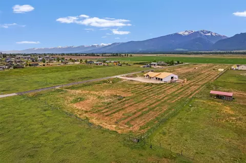 394 Lonesome Pine Trl, Stevensville, MT 59870
