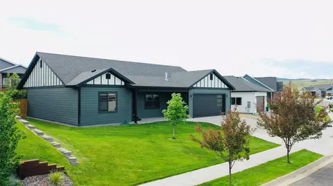 1007 Meriwether Dr E, Livingston, MT 59047