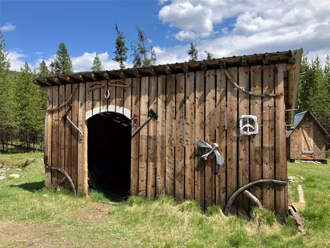 Exterior - 1606 N Fork Yaak Rd, Troy, MT 59935 photo 32 of 39