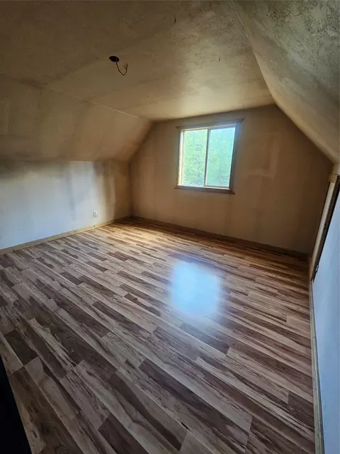 Bedroom - 1606 N Fork Yaak Rd, Troy, MT 59935 photo 6 of 8