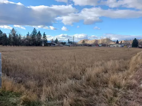 1085 Lydia Rd, Helena, MT 59602