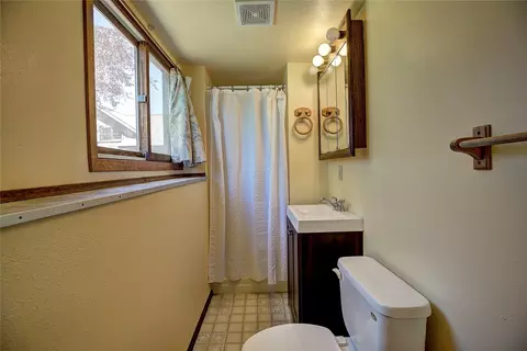 Bath - 1108 9th St E, Polson, MT 59860 photo 5 of 5
