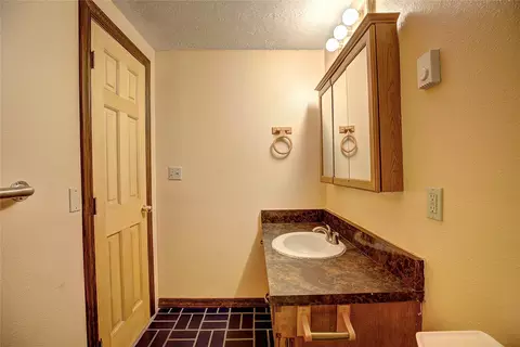 Bath - 1108 9th St E, Polson, MT 59860 photo 4 of 5