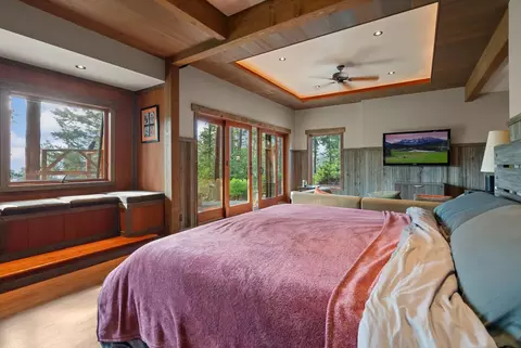 Bedroom - 14458 Cherry Dr, Bigfork, MT 59911 photo 1 of 4