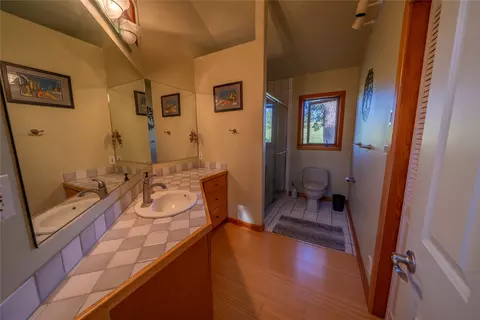 Bath - 14458 Cherry Dr, Bigfork, MT 59911 photo 2 of 4