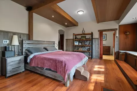Bedroom - 14458 Cherry Dr, Bigfork, MT 59911 photo 2 of 4