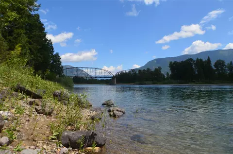 558 Talbot Rd, Columbia Falls, MT 59912
