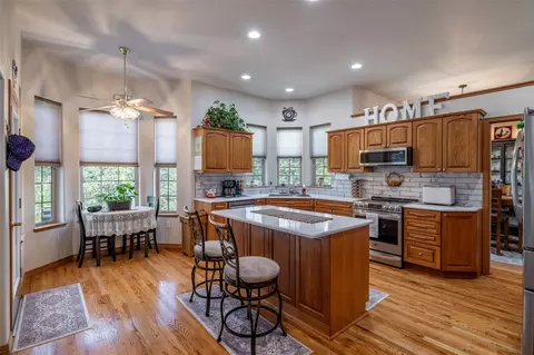 Kitchen - 11 Hidden Valley Dr, Clancy, MT 59634 photo 2 of 4