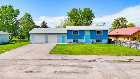 Exterior - 1104 3rd St E, Polson, MT 59860 photo 2 of 8