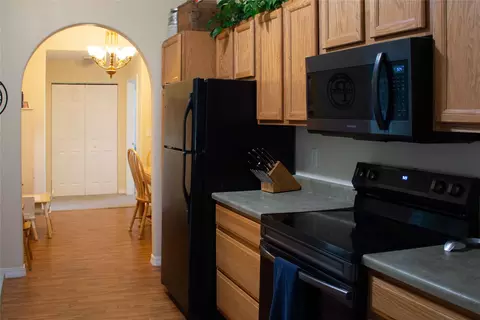 Entry Way - 118 2nd St N, Cascade, MT 59421 photo 2 of 5