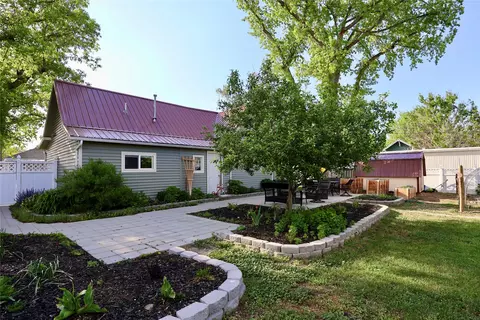 Exterior - 118 2nd St N, Cascade, MT 59421 photo 1 of 19