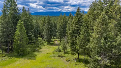 180 Squirrel Ln, Whitefish, MT 59937