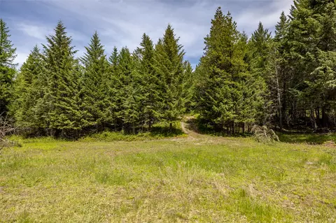 180 Squirrel Ln, Whitefish, MT 59937 photo 21