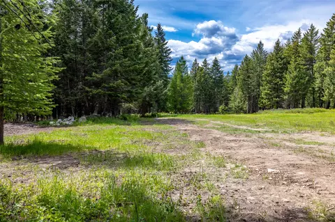 180 Squirrel Ln, Whitefish, MT 59937 photo 3