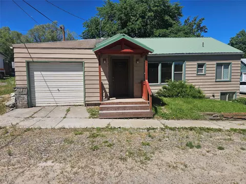 211 Wall St, Hot Springs, MT 59845