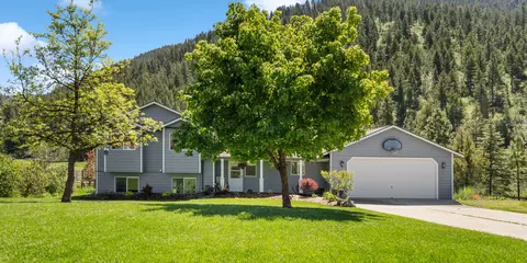 21119 Handley Loop, Clinton, MT 59825