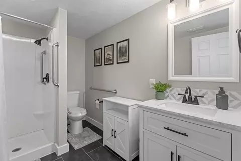 Bath - 21119 Handley Loop, Clinton, MT 59825 photo 3 of 3