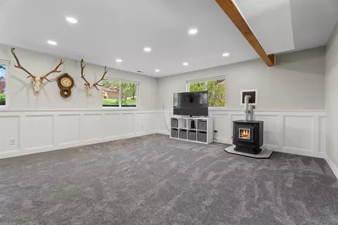 Living - 21119 Handley Loop, Clinton, MT 59825 photo 1 of 2