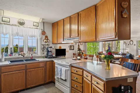 Kitchen - 7 Vanover Dr, Townsend, MT 59644 photo 5 of 6