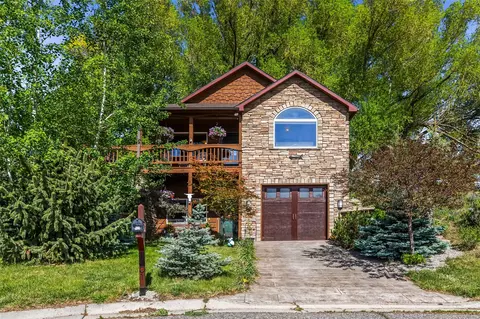 1301 Absaroka Ct, Livingston, MT 59047