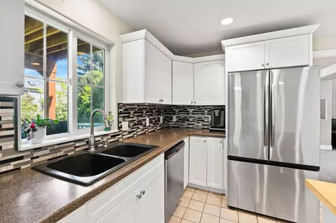 Kitchen - 149 River View Dr, Kalispell, MT 59901 photo 3 of 6
