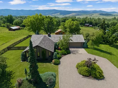 301 Arrow St, Saint Ignatius, MT 59865