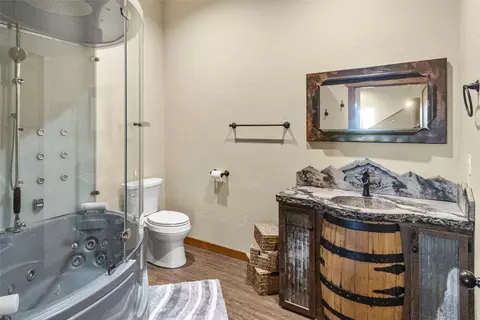 Bath - 184 High Rd, Kalispell, MT 59901 photo 3 of 4