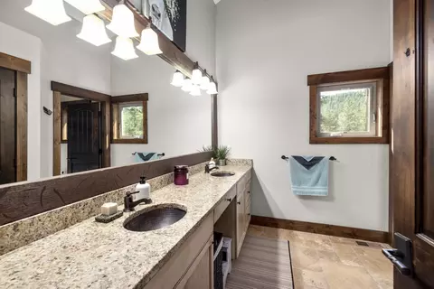 Bath - 731 Hoodoo Loop, Rexford, MT 59930 photo 4 of 5