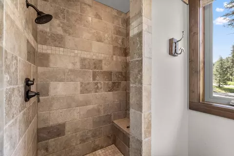 Bath - 731 Hoodoo Loop, Rexford, MT 59930 photo 3 of 5