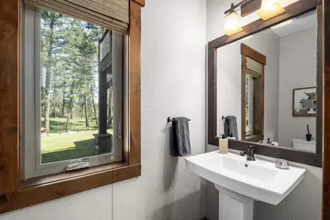 Bath - 731 Hoodoo Loop, Rexford, MT 59930 photo 1 of 5