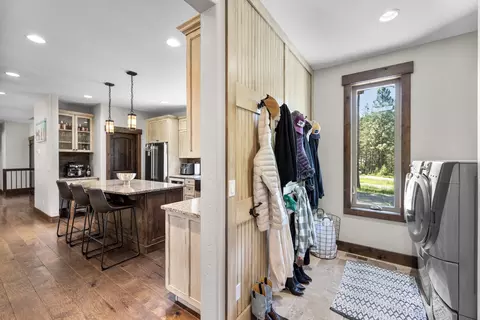 Entry Way - 731 Hoodoo Loop, Rexford, MT 59930 photo 2 of 8