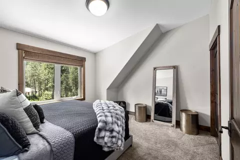 Bedroom - 731 Hoodoo Loop, Rexford, MT 59930 photo 4 of 6