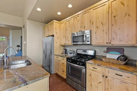 Kitchen - 220 Bluebunch Ct, Bigfork, MT 59911 photo 2 of 3