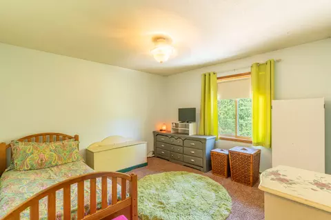 Bedroom - 130 Alpine Dr, Bigfork, MT 59911 photo 3 of 7