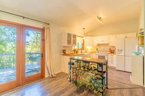 Kitchen - 130 Alpine Dr, Bigfork, MT 59911 photo 1 of 5