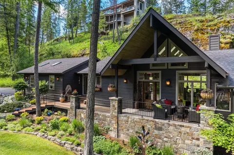 188 Eagle Bend Dr, Bigfork, MT 59911