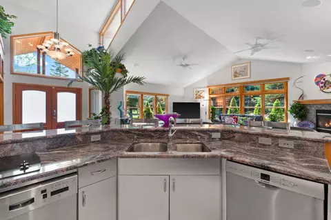 Kitchen - 229 Harbor Dr, Bigfork, MT 59911 photo 3 of 5